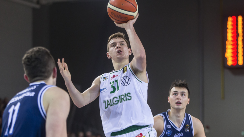 Analyzing Rokas Jokubaitis in an LKL Basketball Game