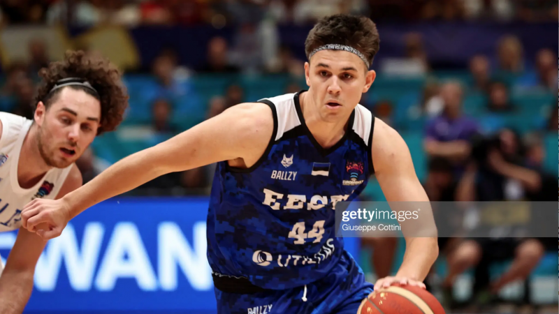 Evaluating Kerr Kriisa in a 2022 EuroBasket Game Against Italy